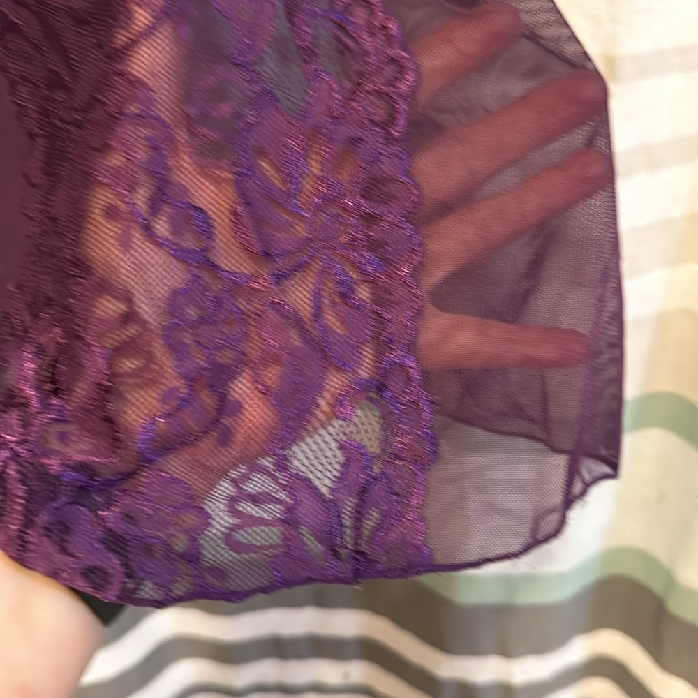 Lingerie sheer two pieces - Picture 2 of 7